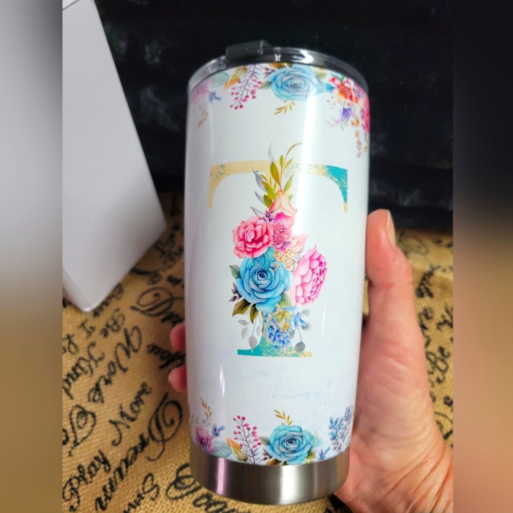 Metal tumbler with lid floral letter T on both sides